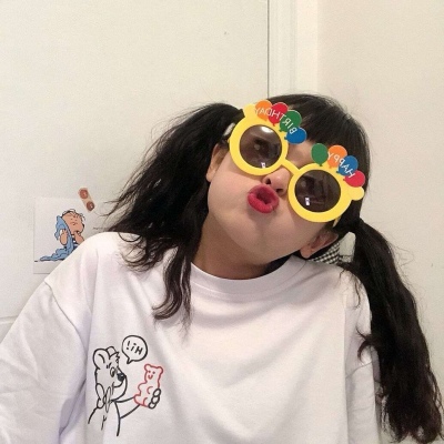 黑料网 - 打造最全最猛的娱乐圈与网红圈“瓜田宇宙”