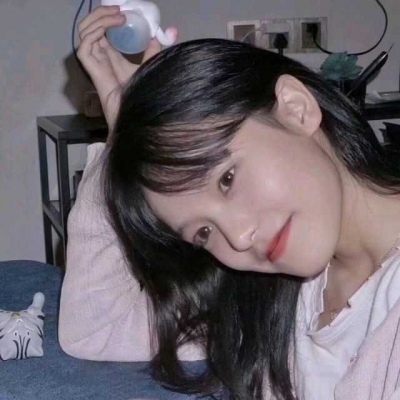 假装不在家整蛊闺蜜，她居然……